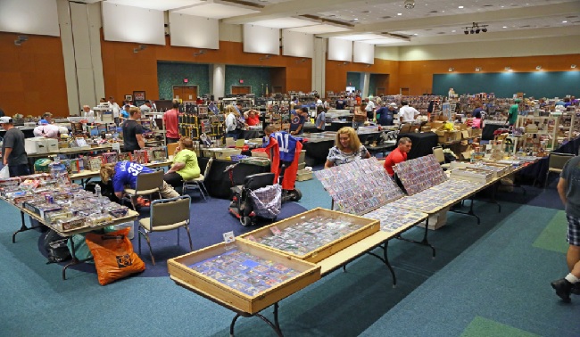 Image: Sports Card, Toys, Comics & Collectibles Show